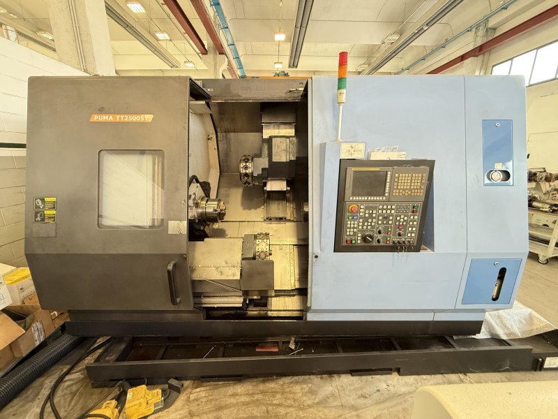 DOOSAN PUMA TT2500SY  2010