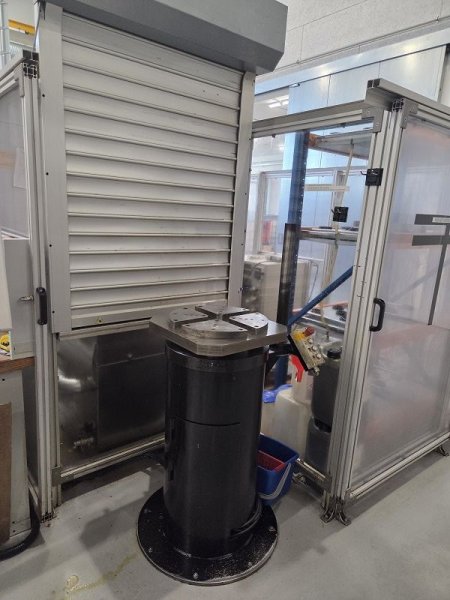 LIEBHERR LFS 380  2008