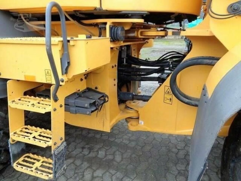 VOLVO L120H  2015