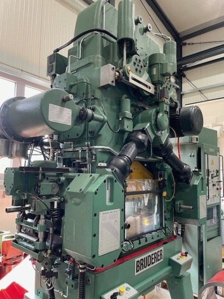 BRUDERER BSTA 41  2007