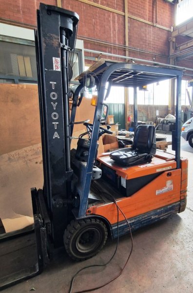 TOYOTA 5FBE 18  2008