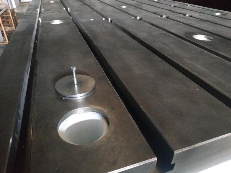 MAX MACHINERY  PIANI STOLLE IN GHISA CON CAVE A T   2026