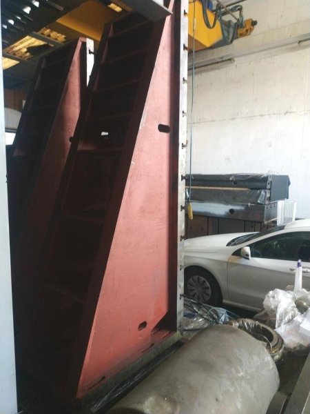 MAX MACHINERY  Squadre in Ghisa con Cave a T  2026