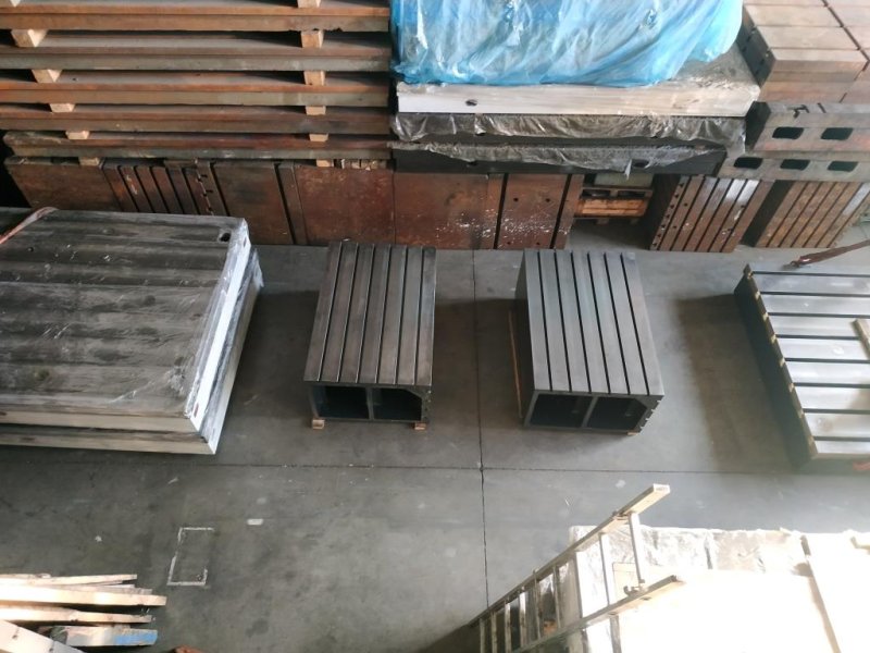 MAX MACHINERY  Cubi n Ghisa con Cave a T  2026