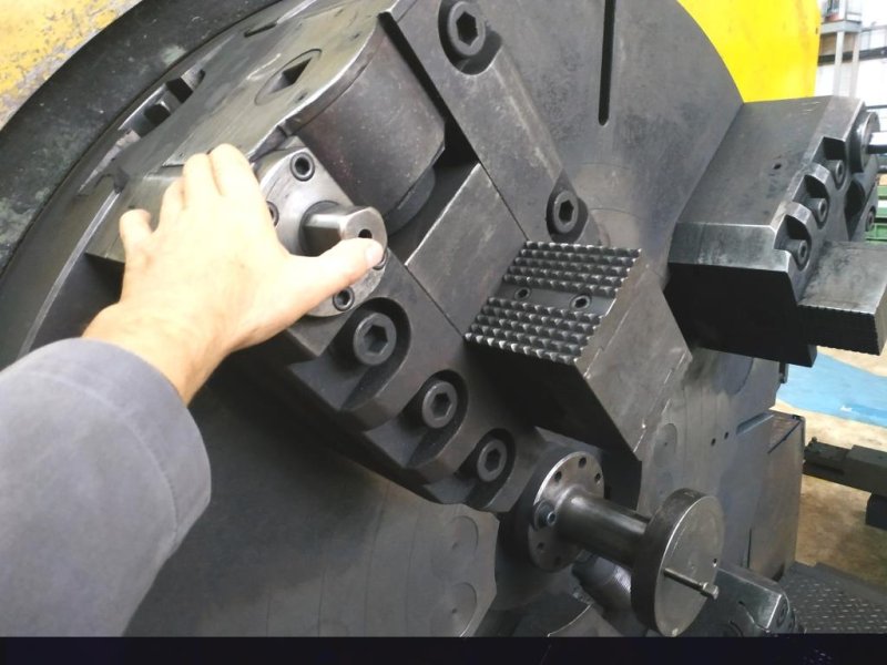 KRAMATORSK CNC 1K670-2150D.  1995